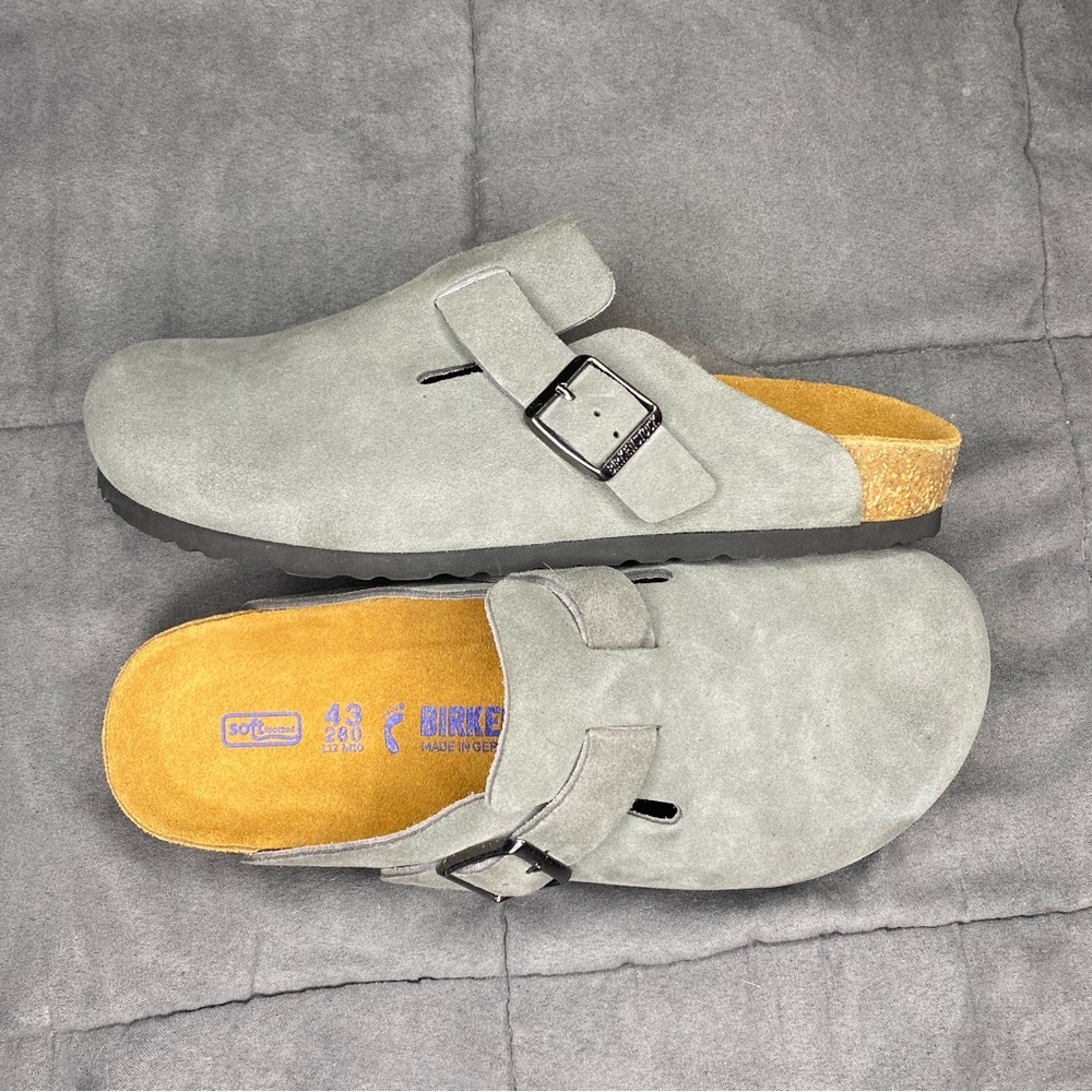 Birkenstock Bostons size 10